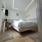 Konukevi Top1 Templum Luxuriae Reggio di Calabria
