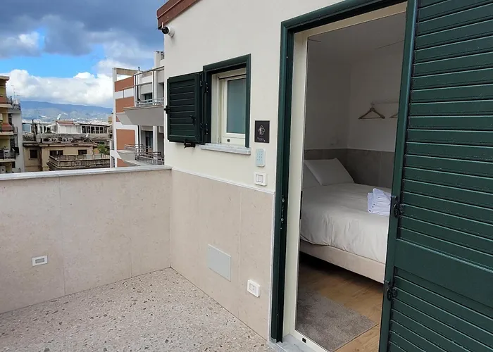 Πανσιόν Top1 Luxury 4*