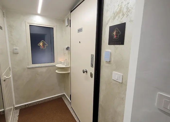 Top1 Luxury Πανσιόν Ρέτζιο ντι Καλάμπρια