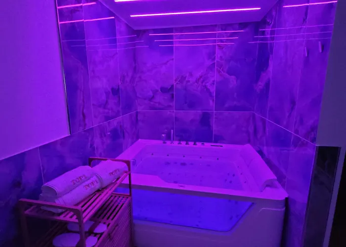 Top1 Luxury Πανσιόν Ρέτζιο ντι Καλάμπρια