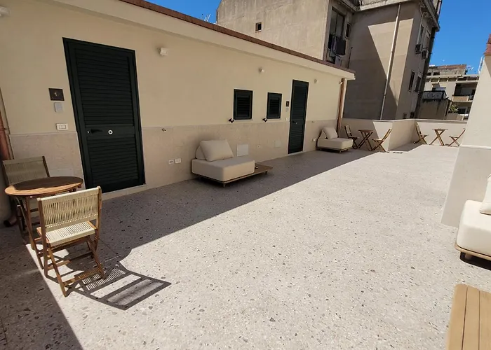 Πανσιόν Top1 Luxury 4*