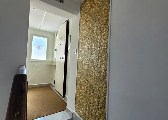 Πανσιόν Top1 Luxury 4*