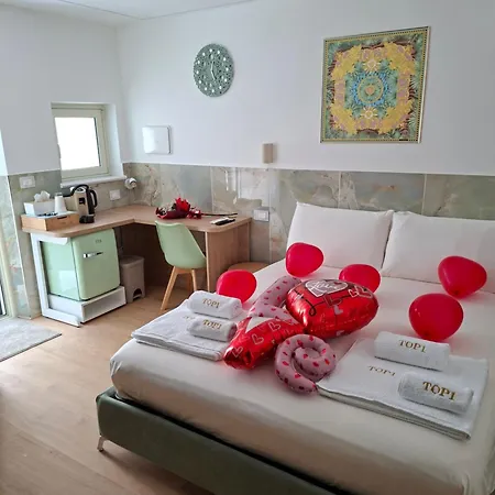 Πανσιόν Top1 Templum Luxuriae