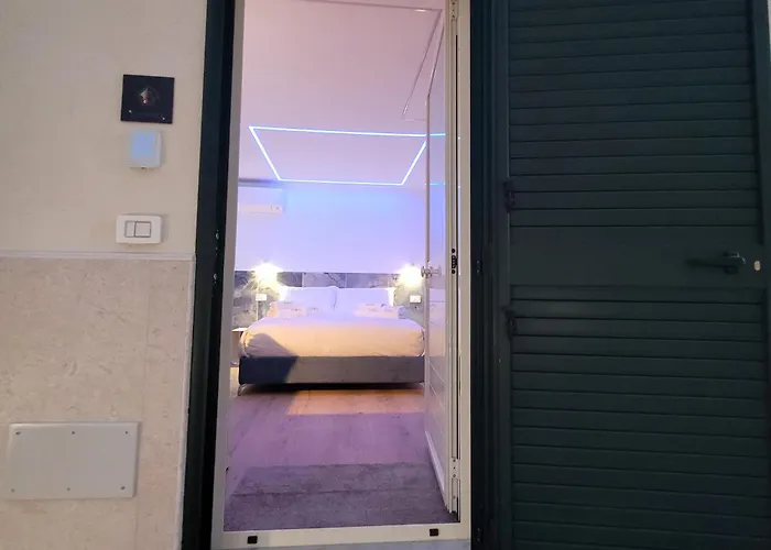 Top1 Luxury 招待所 4*